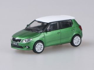 Skoda Fabia II RS 2010, vihre�/valkoinen