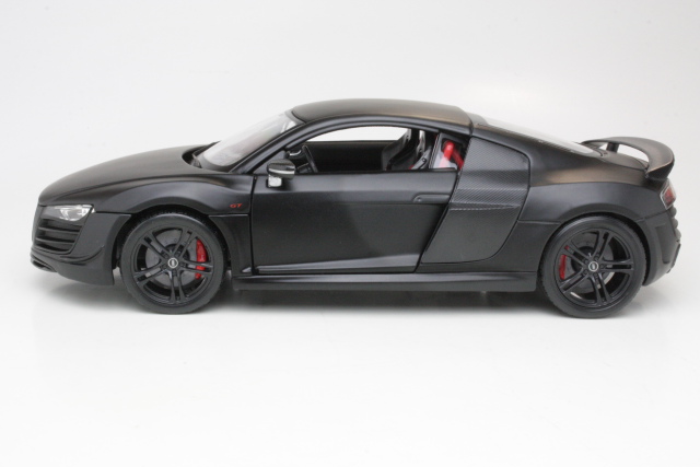 Audi R8 GT, musta