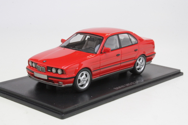 BMW M5 (e34), punainen