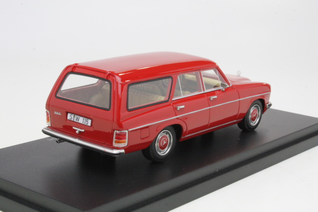 Mercedes 220 (W115) Binz 1974, punainen