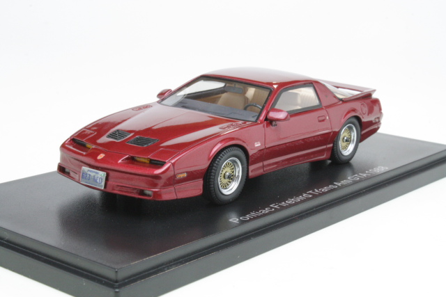 Pontiac Trans Am GTA 1988, tummanpunainen