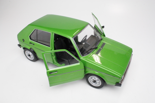 VW Golf 1 CL 4d 1976, vihreä