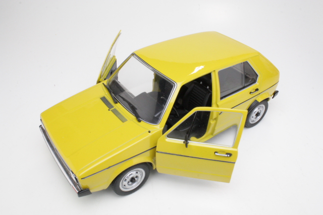 VW Golf 1 CL 4d 1976, keltainen