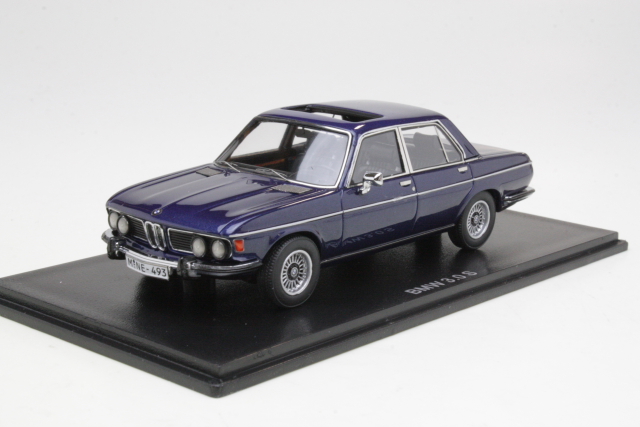 BMW 3.0i (e3) 1969, tummansininen