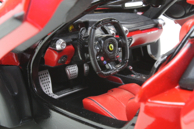 Ferrari LaFerrari, punainen (High Quality)