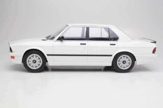BMW M535i (e28) 1986, valkoinen - Sulje napsauttamalla kuva