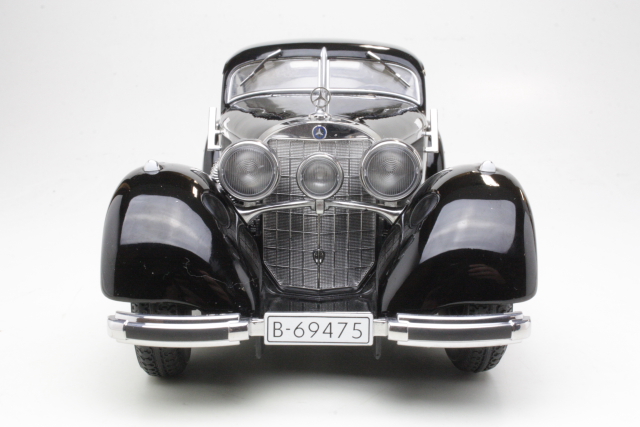Mercedes 540K Autobahnkurier 1938, musta