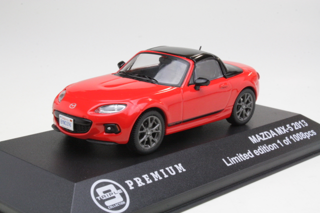 Mazda MX-5 Convetible closed 2013, punainen