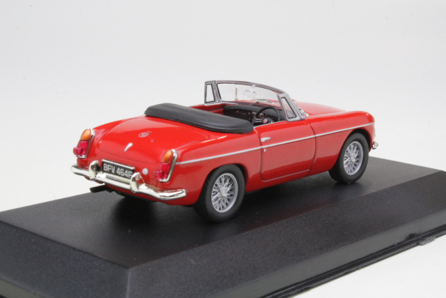 MG B Roadster 1964, punainen