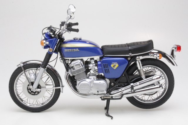 Honda CB750 Four K0 1968, sininen