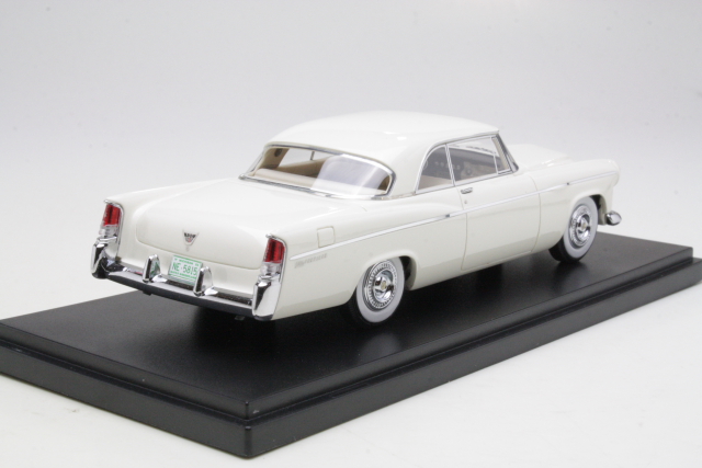 Chrysler 300B 1956, valkoinen
