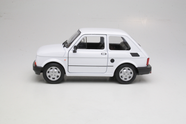 Fiat 126, valkoinen - Sulje napsauttamalla kuva