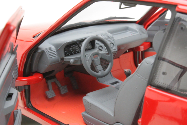 Peugeot 205 GTi 1.6 1988, punainen