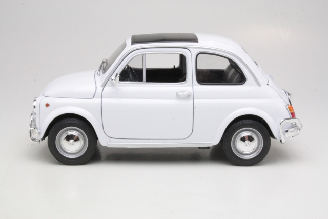 Fiat 500L 1968, valkoinen