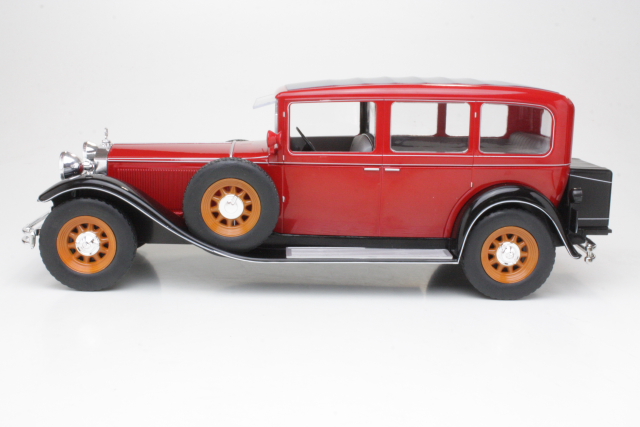 Mercedes Typ Nurburg 460/460 K 1928, punainen/musta