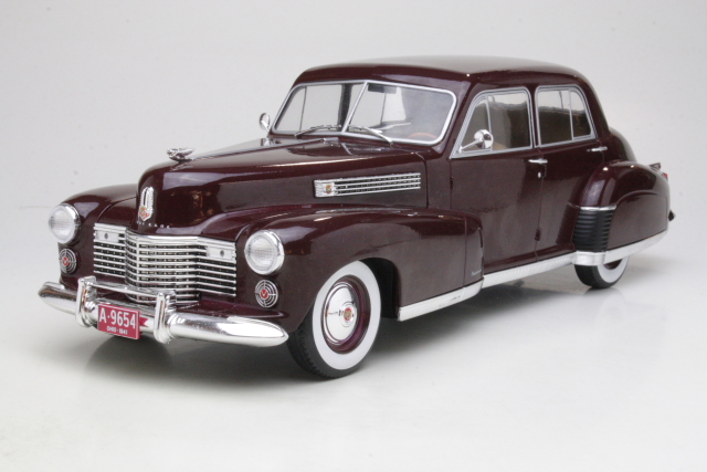 Cadillac Fleetwood series 60 Special 1941, tummanpunainen