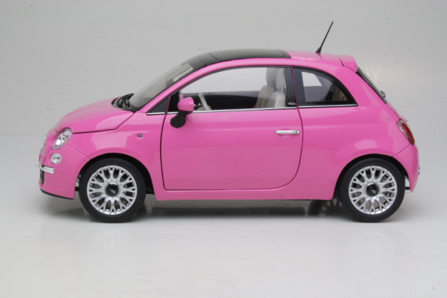 Fiat 500C 2010, pinkki