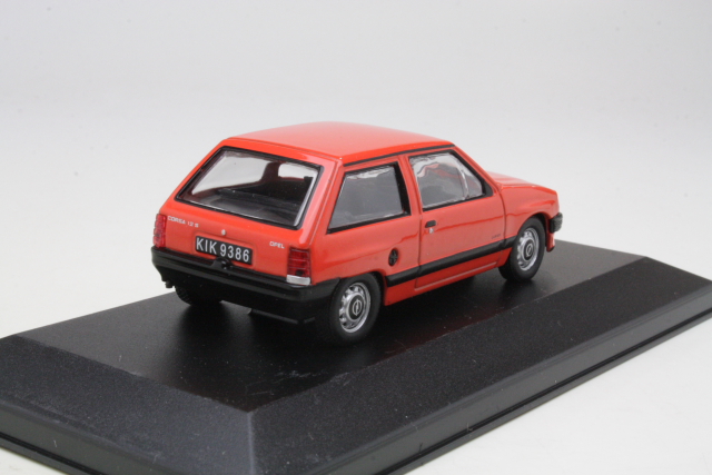 Opel Corsa 1.2S 1982, punainen