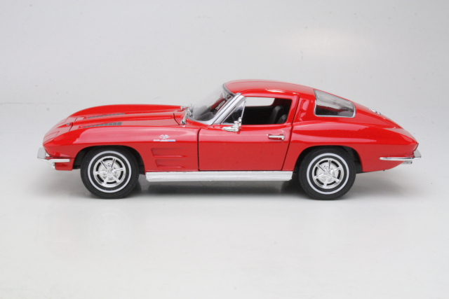 Chevrolet Corvette C2 Sting Ray 1963, punainen