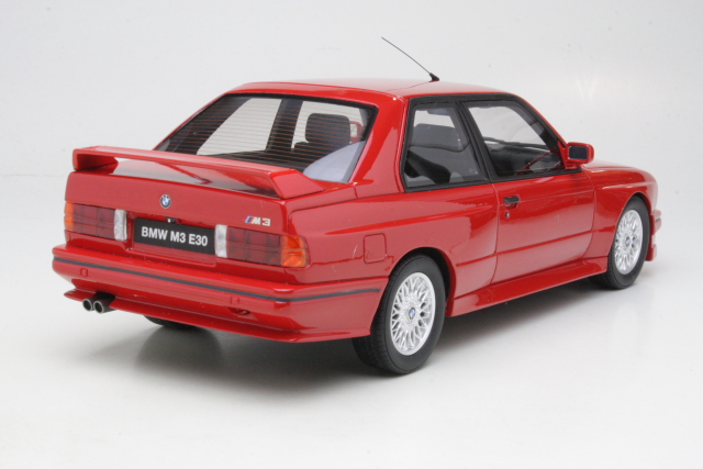 BMW M3 (e30) 1989, punainen - Sulje napsauttamalla kuva