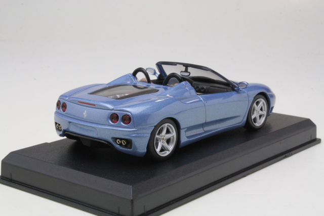 Ferrari 360 Spyder, sininen