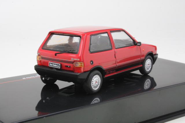 Fiat Uno Turbo IE 1984, punainen - Sulje napsauttamalla kuva