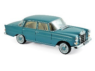 Mercedes 200 1966, vihreä Mercedes 200 1966, vihreä