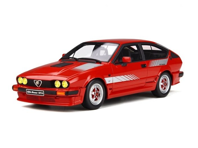 Alfa Romeo GTV6, punainen Alfa Romeo GTV6, punainen
