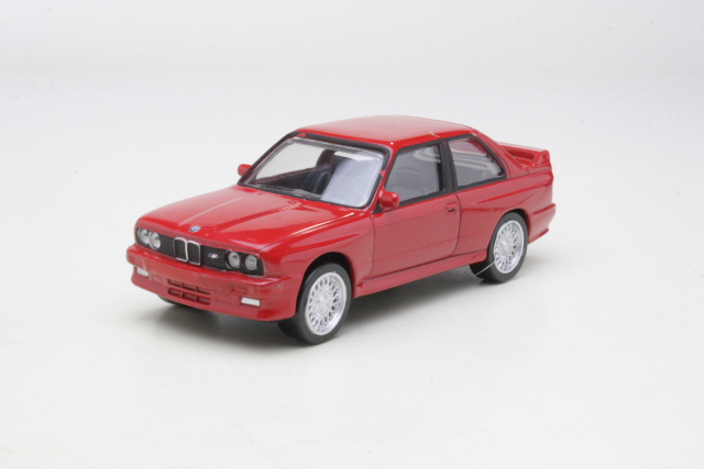 BMW M3 (e30) 1986, punainen BMW M3 (e30) 1986, punainen