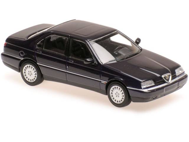 Alfa Romeo 164 3.0 V6 Super 1992, sininen Alfa Romeo 164 3.0 V6 Super 1992, sininen