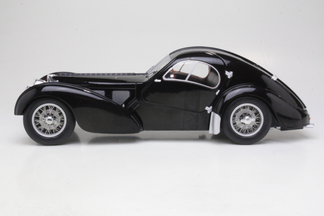 Bugatti Type 57SC Atlantic 1938, musta