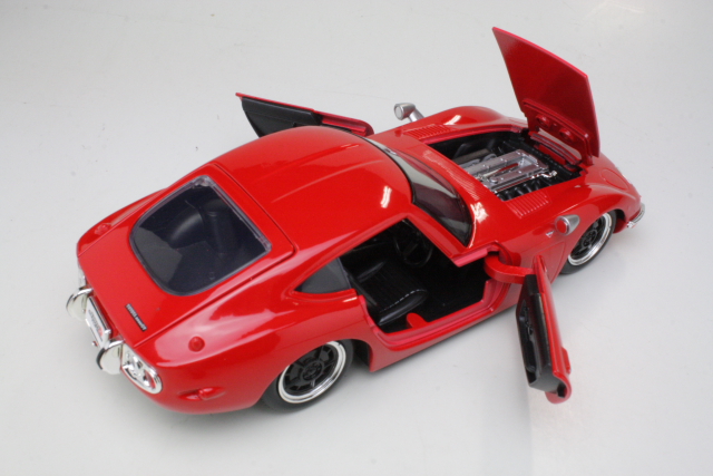 Toyota 2000GT 1967, punainen