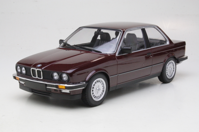 BMW 323i (e30) 1982, tummanpunainen