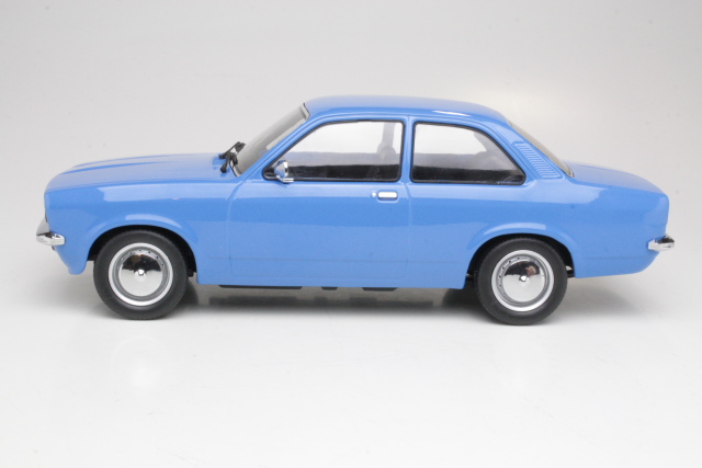 Opel Kadett C 1973, sininen