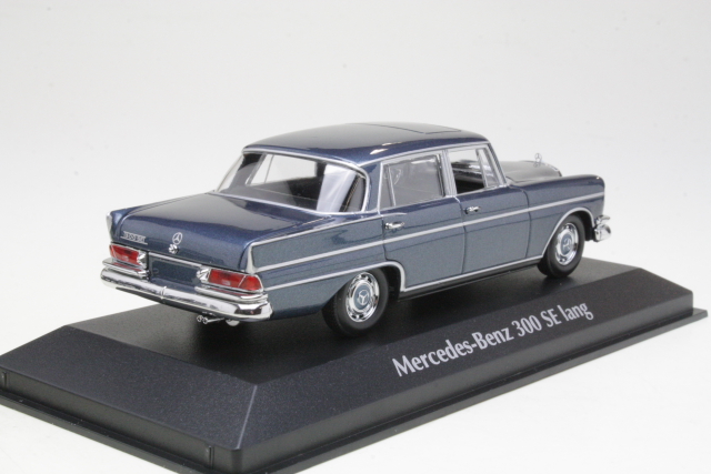 Mercedes 300SEL 1963, sininen