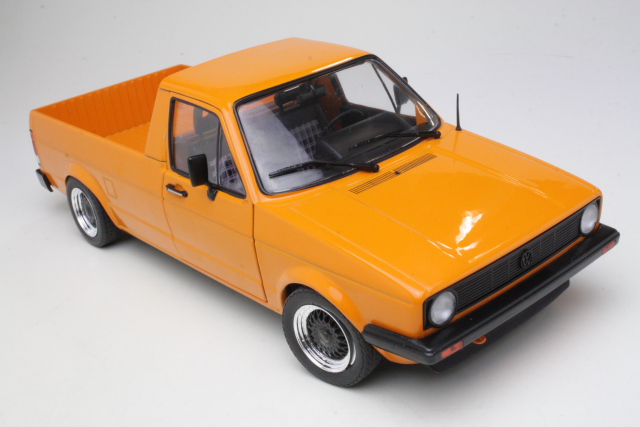 VW Caddy Mk1 1982, oranssi