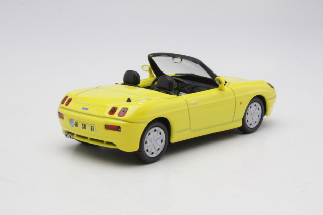 Fiat Barchetta 1995, keltainen - Sulje napsauttamalla kuva