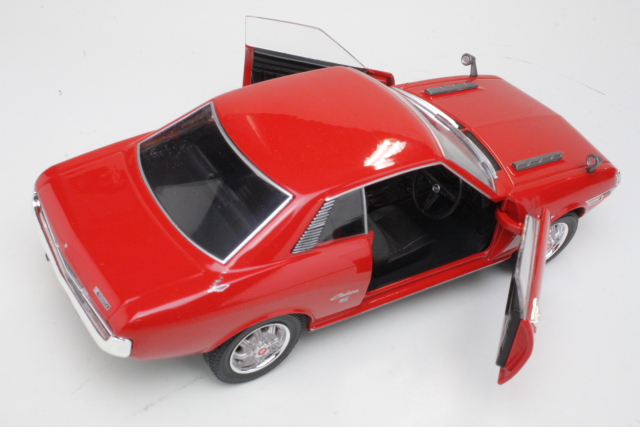 Toyota Celica GT, punainen
