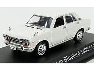 Nissan Bluebird 1600 SSS 1969, valkoinen Nissan Bluebird 1600 SSS 1969, valkoinen
