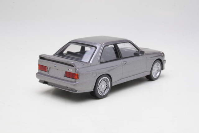 BMW M3 (e30) 1986, harmaa