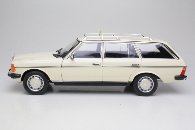 Mercedes 200T (s123) 1982, beige "Taxi"