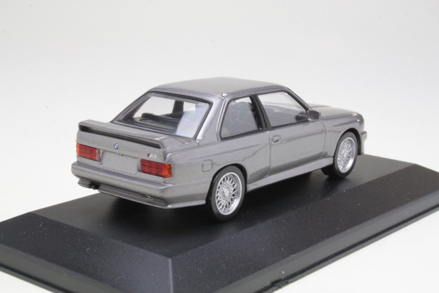 BMW M3 (e30) 1986, harmaa