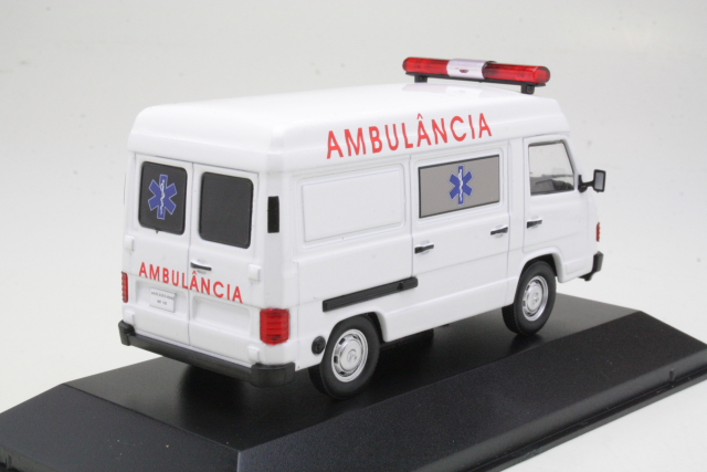 Mercedes MB180 1981 "Ambulancia"