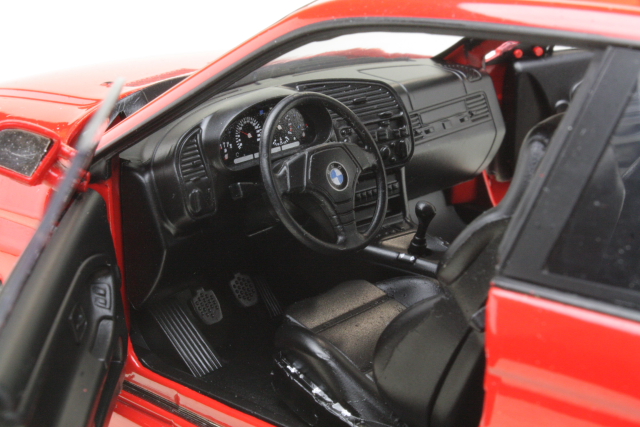 BMW M3 Coupe (e36) 1994, punainen