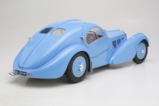 Bugatti Atlantic 57C 1938, sininen