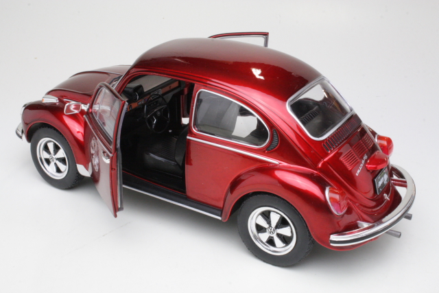 VW Beetle 1303 1974, punainen "Custom"
