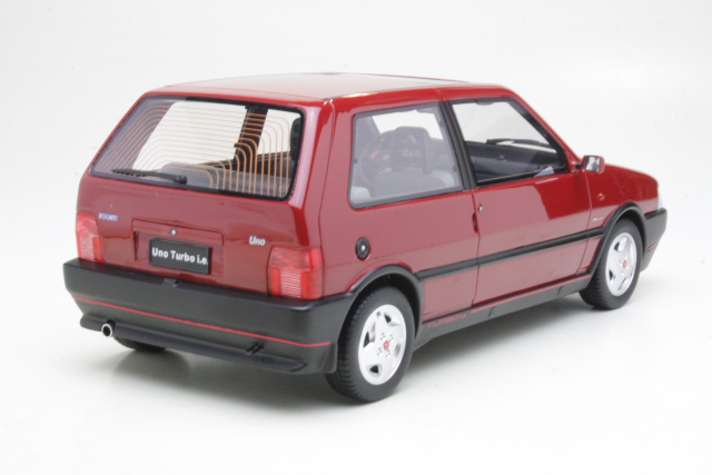 Fiat Uno Turbo Mk2 1992, punainen