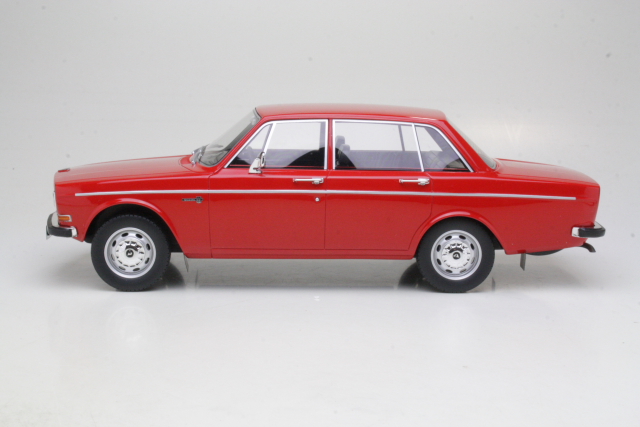 Volvo 144 1970, punainen