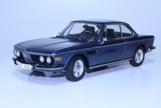 BMW 3.0 CSi 1971, tummansininen