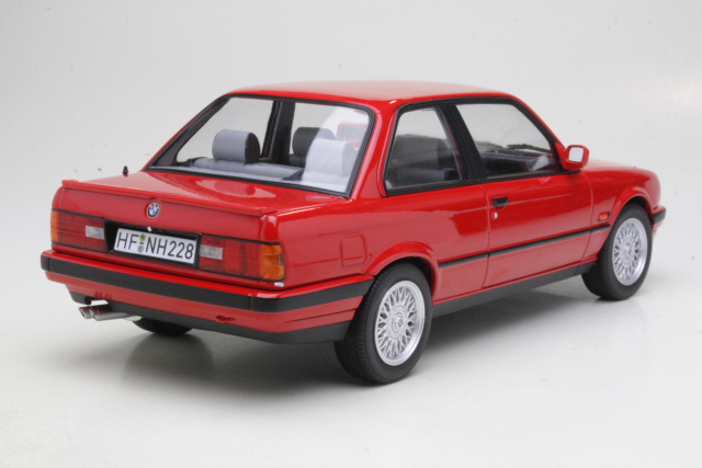 BMW 325i (e30) 1988, punainen